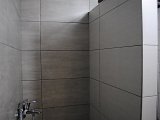 Санузел: Серое с белым. И декоры с бамбуком